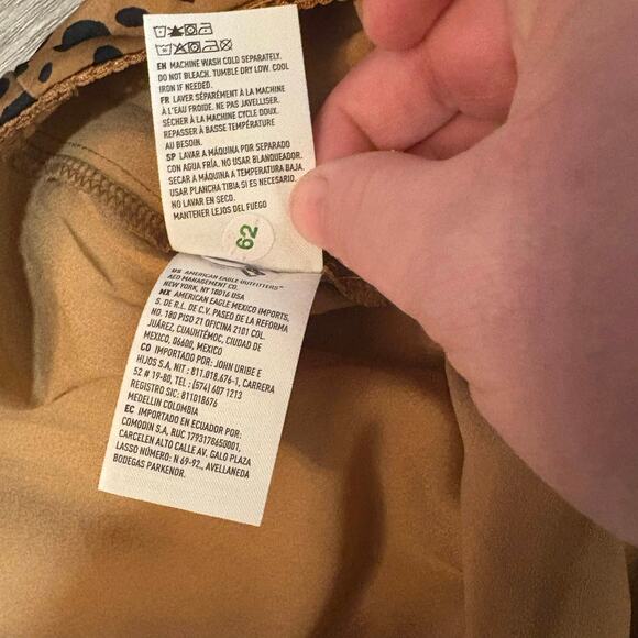 American Eagle Leopard Print Satin Slip Skirt Size Large - Picture 9 of 10